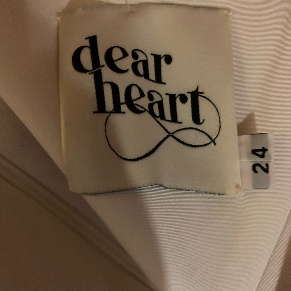 Dear Heart Wedding Dress - Picture 4 of 4